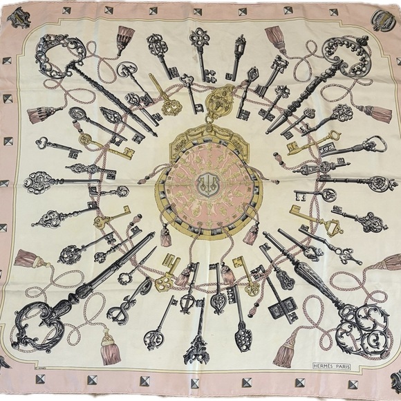 Hermes Scarf Printed  Silk 100% 34x34” with box - Picture 2 of 11